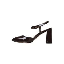 Pumps mit Blockabsatz aus Lackleder