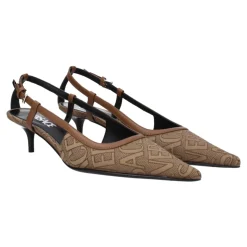 Pumps mit Stoff-Absatz