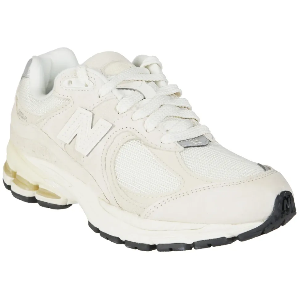 2002R Sneaker