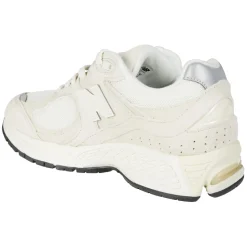2002R Sneaker