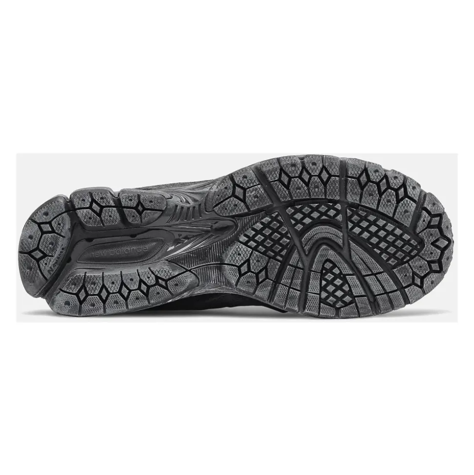 2002R Sneakers
