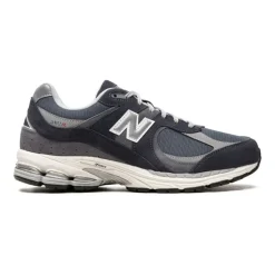 2002R Sneakers