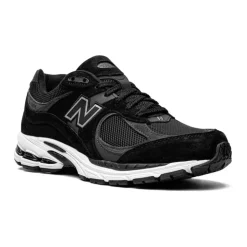 2002R Sneakers