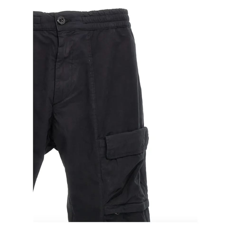 Reguläre Cargohose in Schwarz Sand