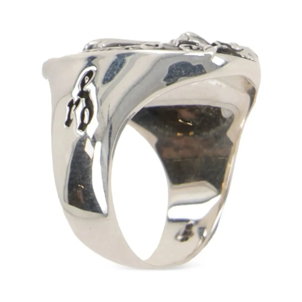 Ring aus Sterlingsilber mit graviertem Motiv