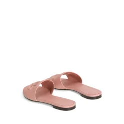 Rosa Sandalen mit Ausschnitten