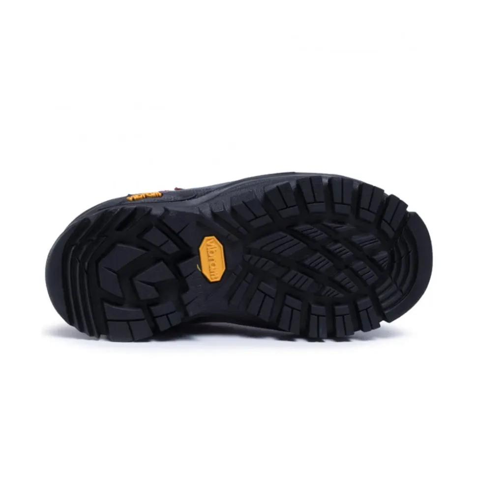 Rote Trekking Schuhe