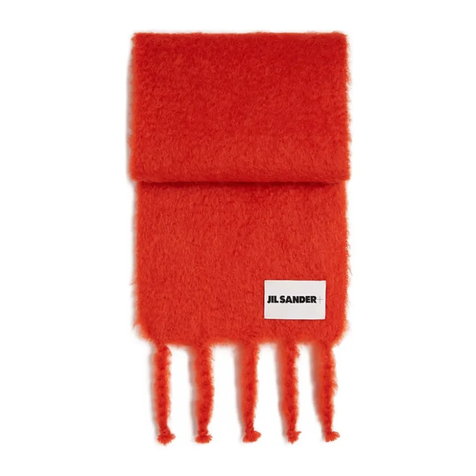 Roter Fransenschal mit Logopatch