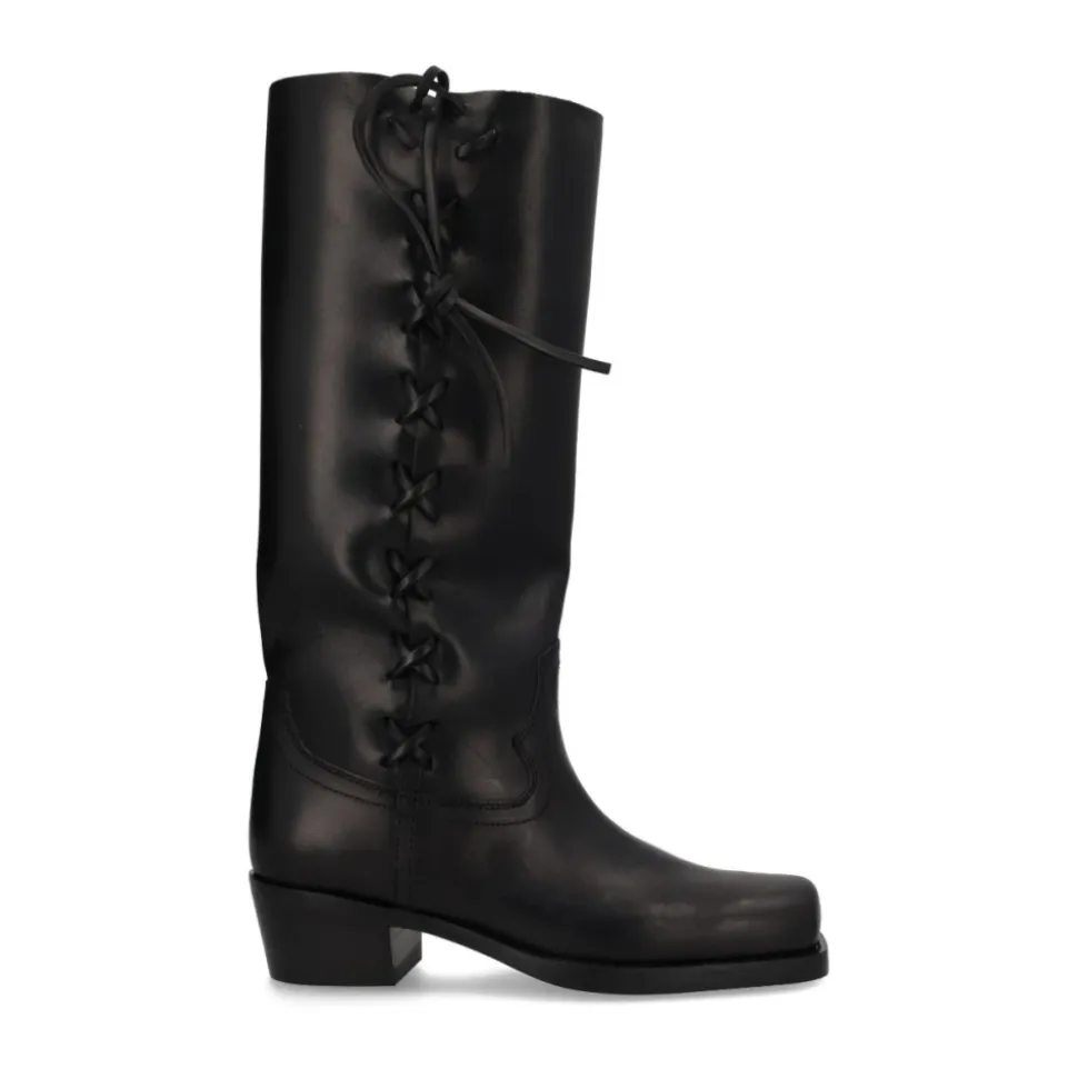 Roxanne Boot