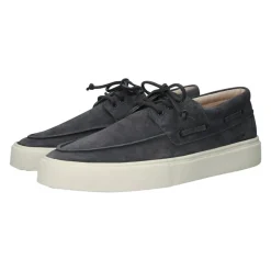 Ruby Agwe Sneaker