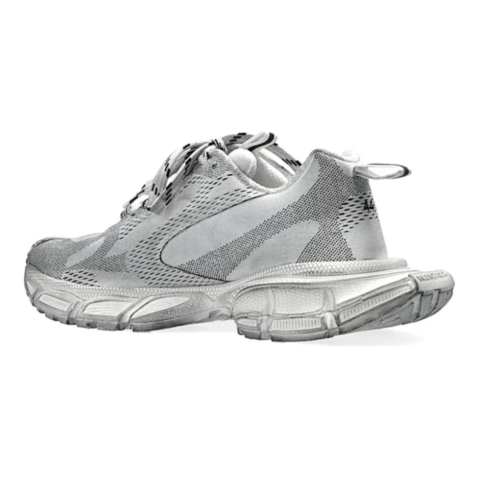 Runner Sneakers
