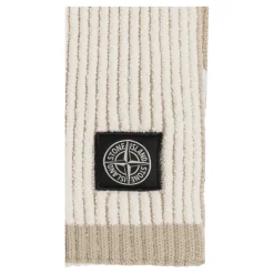 Schal mit Logopatch