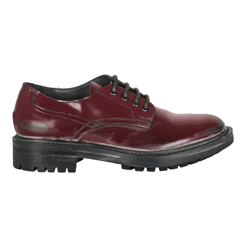 Schnürschuhe