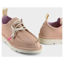 Schnürschuhe