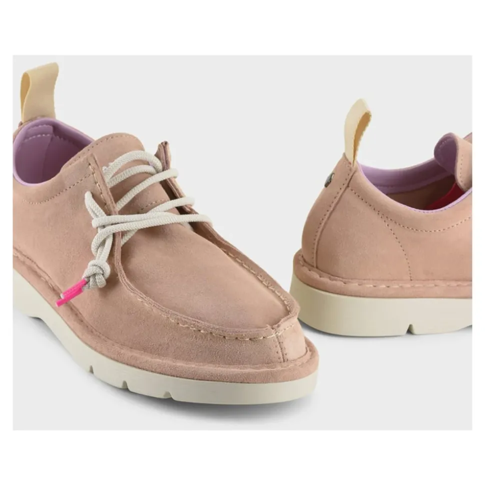 Schnürschuhe