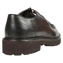 Schnürschuhe