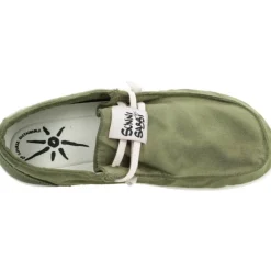 Schnürschuhe