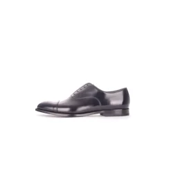 Schnürschuhe