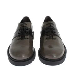 Schnürschuhe