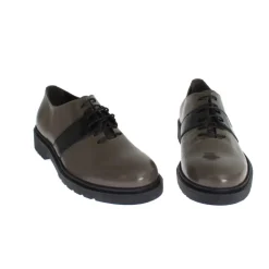 Schnürschuhe