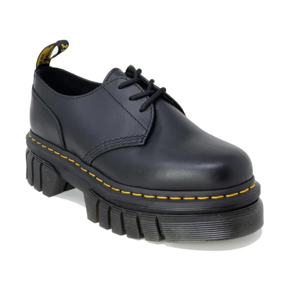 Schnürschuhe aus Leder