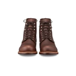 Schnürstiefel