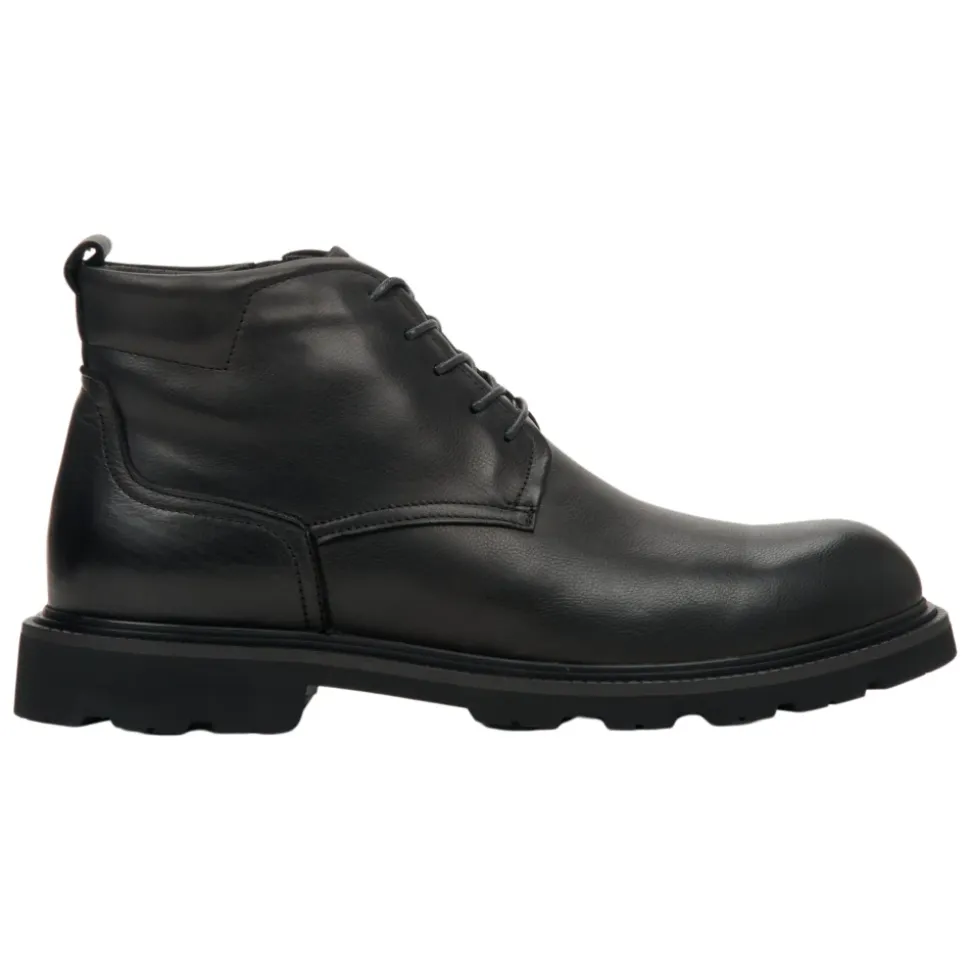 Schnürstiefeletten