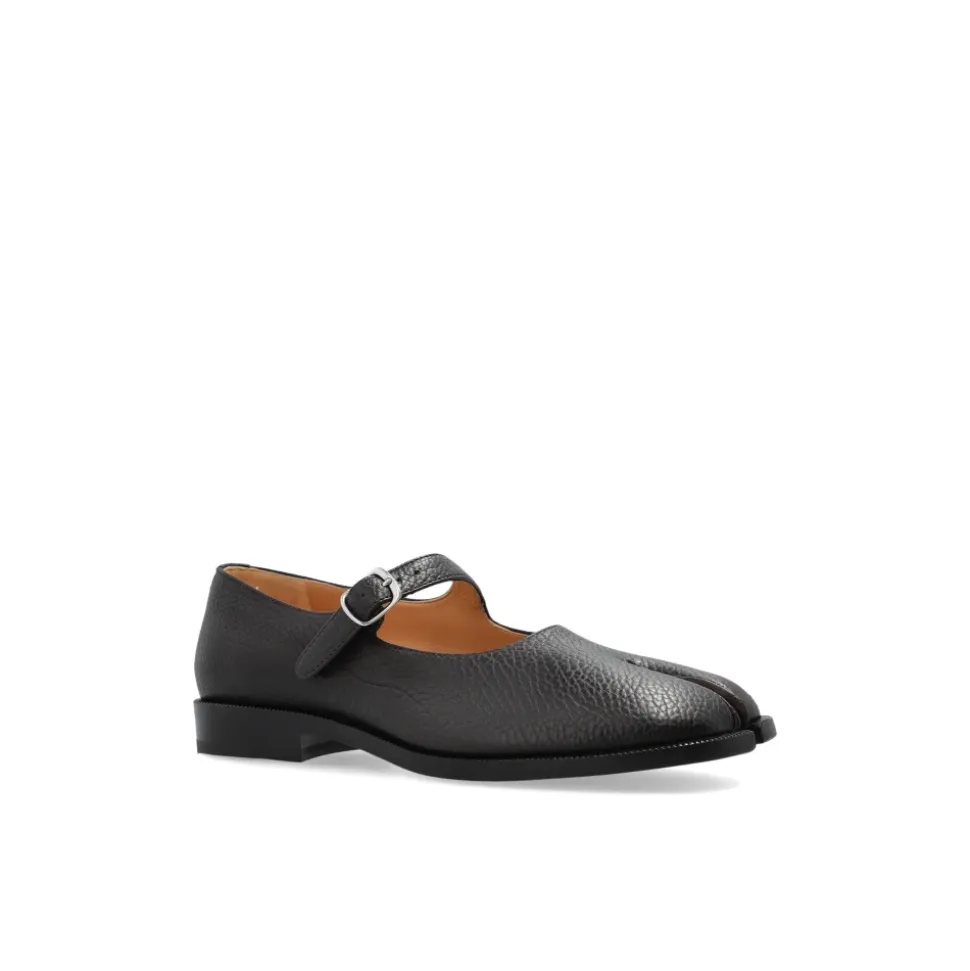 Schuhe mit Tabi-Ausschnitt