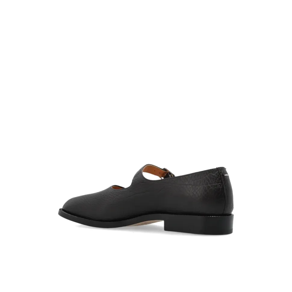 Schuhe mit Tabi-Ausschnitt