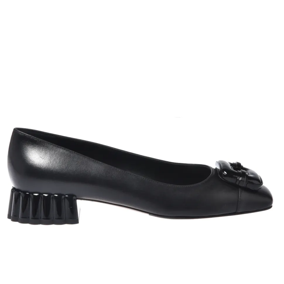 Schwarze Court-Pumps aus Leder
