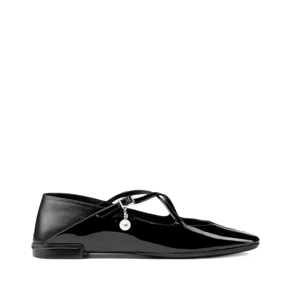 Schwarze Flache Schuhe mit Mandelzehen