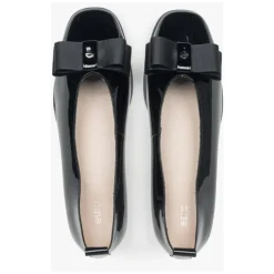 Schwarze Lackleder-Ballerinas für Damen mit einer Schleife