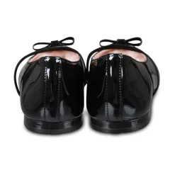 Schwarze Lackleder-Ballerinas
