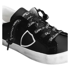 Schwarze Leder Low-Top Sneakers