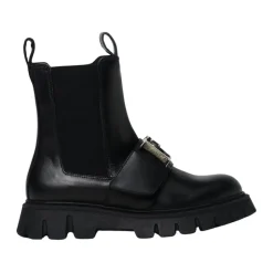 Schwarze Lederknöchelstiefel mit Schnalle