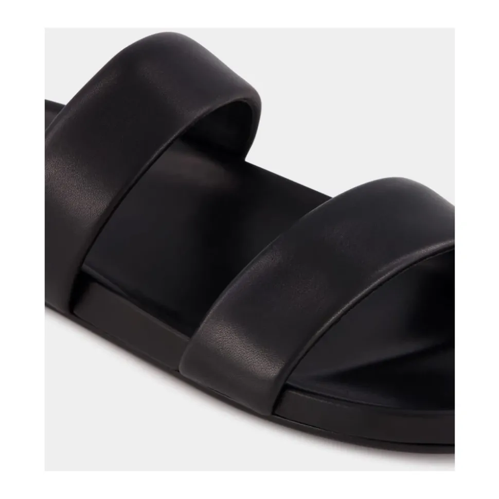 Schwarze Ledersandalen