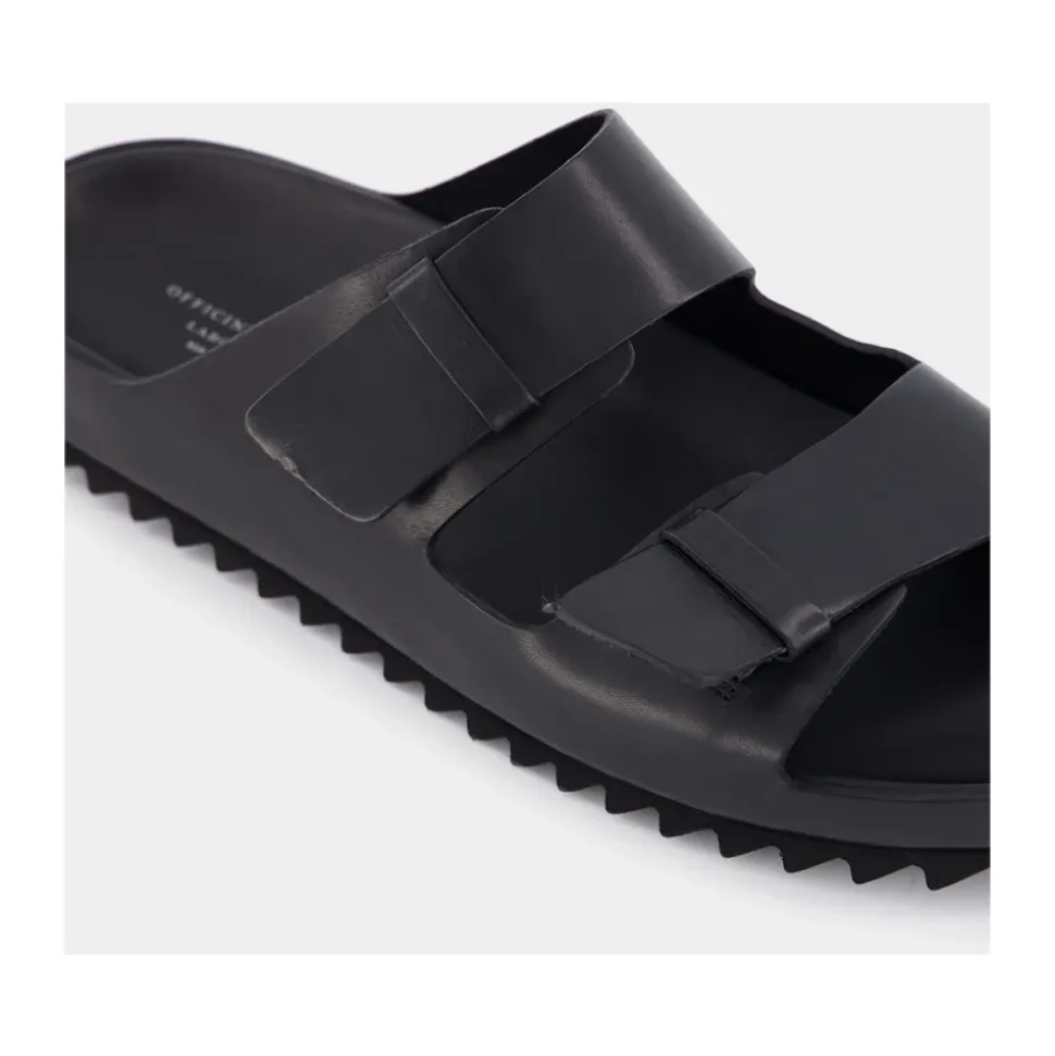 Schwarze Ledersandalen