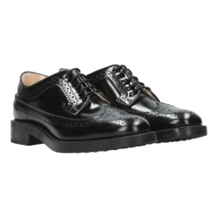 Schwarze Lederschuhe mit englischen Perforationen