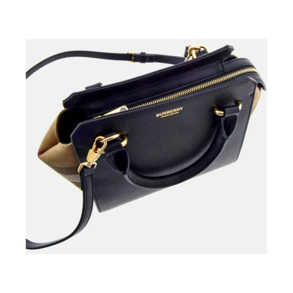 Schwarze Lederschultertasche mit House Check-Motiv