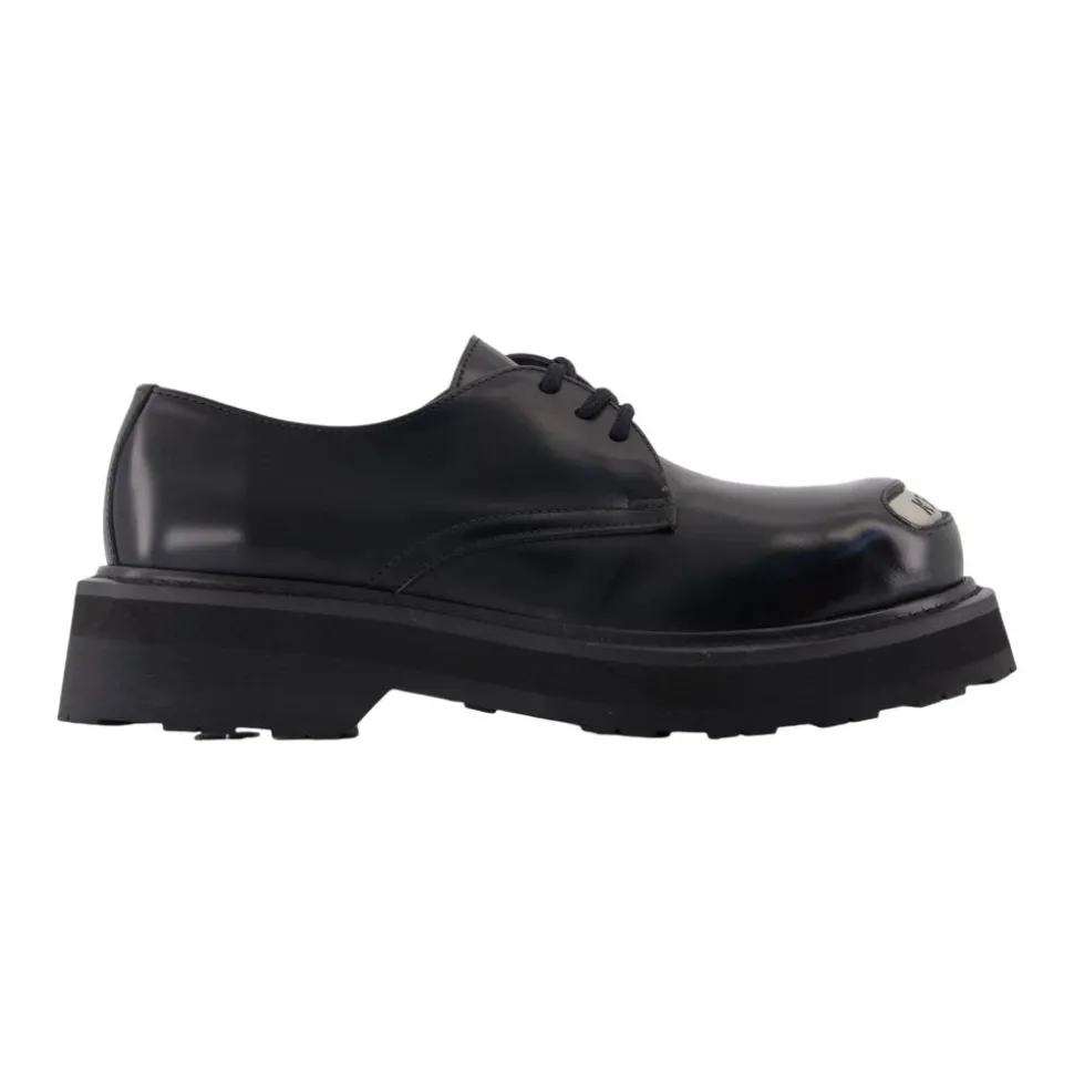 Schwarze Leder-Smile-Derbies