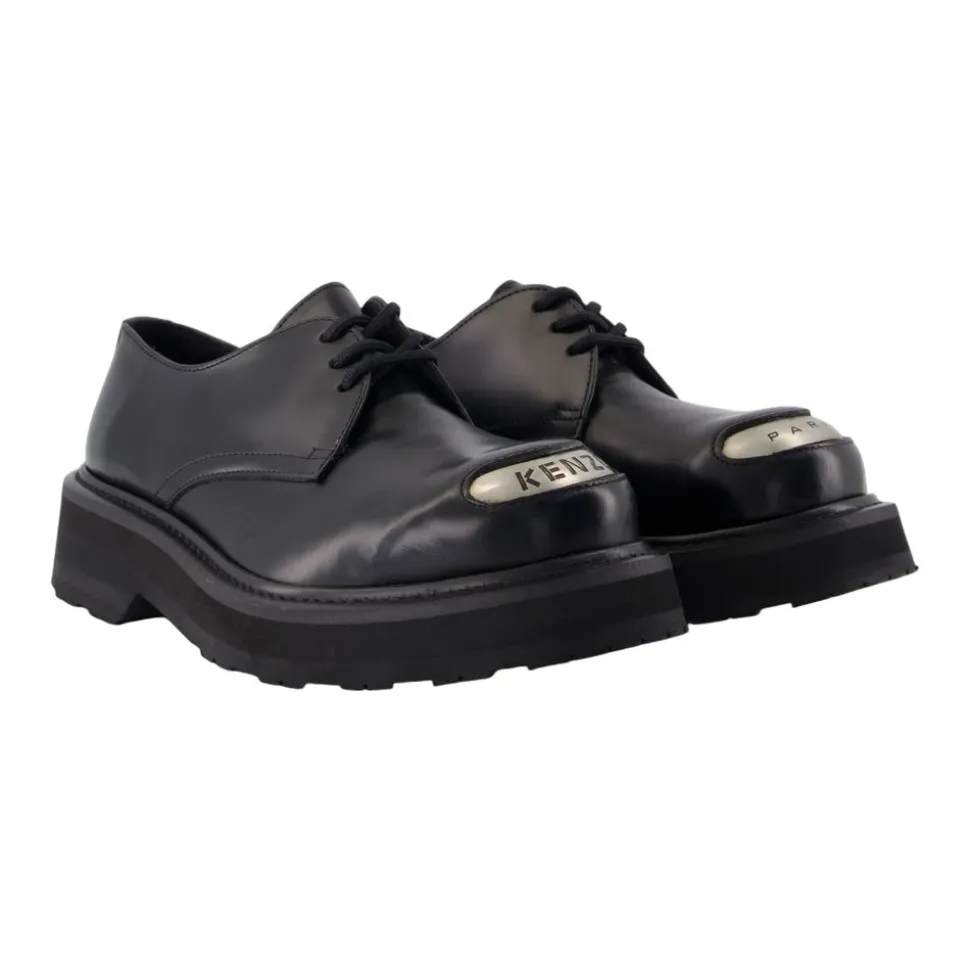 Schwarze Leder-Smile-Derbies