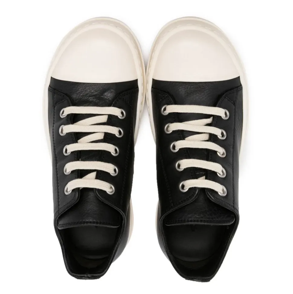 Schwarze Leder-Sneakers
