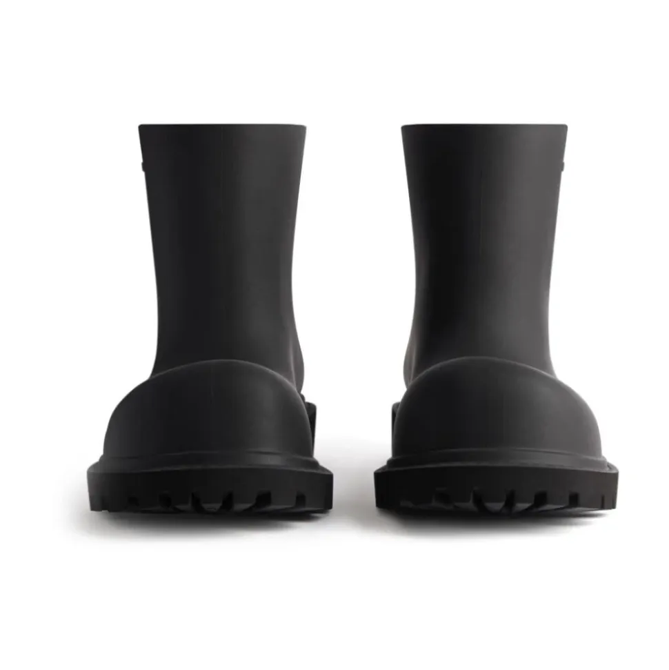 Schwarze Logo-geprägte Stiefeletten