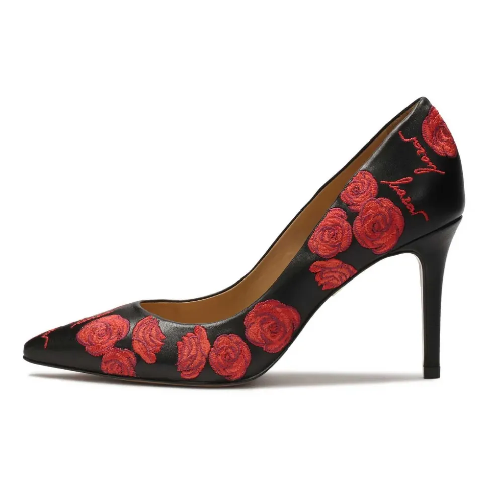 Schwarze Pumps mit floralem besticktem Muster
