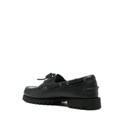 Schwarze Schnürschuhe mit Lug-Sohle