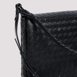 Schwarze Silberne Intrecciato Wing Tasche