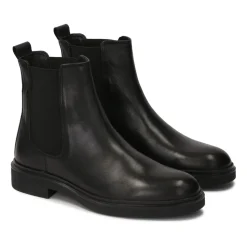 Schwarze Slipper aus glattem Leder