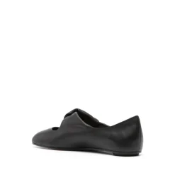 Schwarze Sneakers für Modebewusste Frauen
