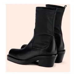 Schwarze Stiefel für Frauen