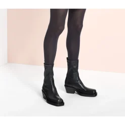 Schwarze Stiefel für Frauen